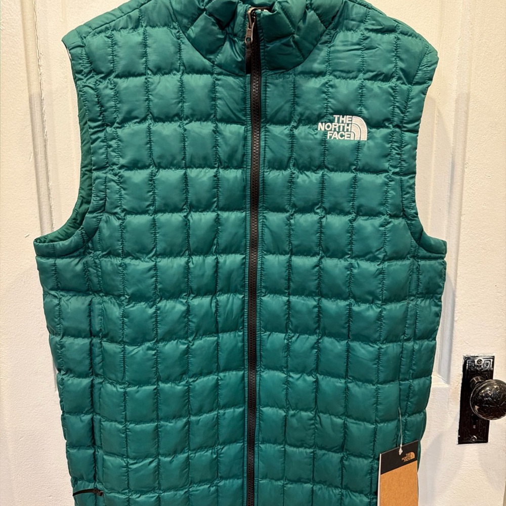 The North Face Evergreen Thermal Insulated Vest Men’s Size Medium NEW